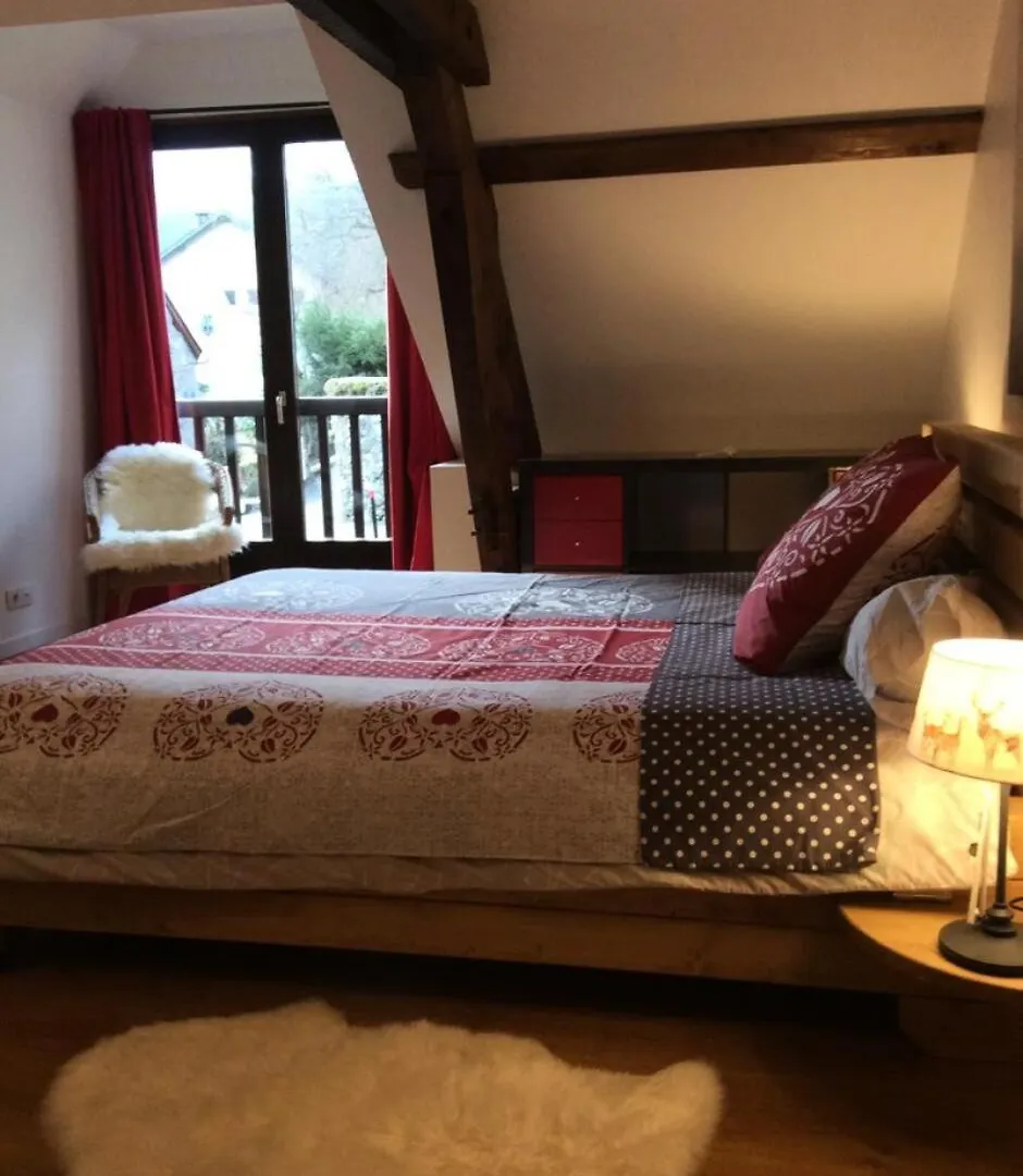 Residence Maison Mitoyenne - Maison 10 Personnes Village De Guchen Mae-9594 France